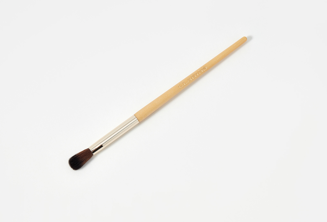 Clarins Eyeshadow brush Dense + Round Eyeshadow Brush