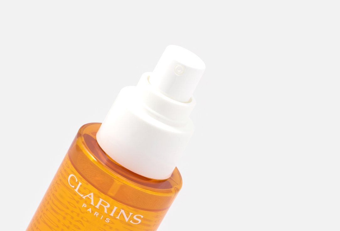 Clarins Sunscreen body lotion spray SPF 50+ Eau-en-Brume Solaire Corps