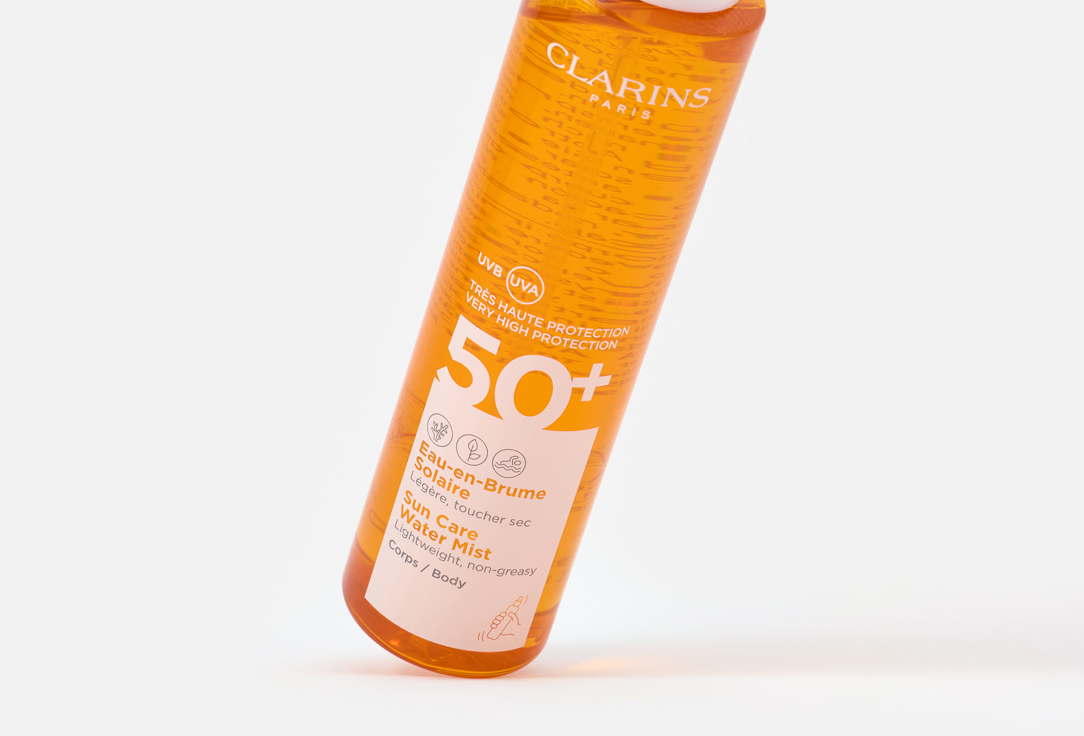Clarins Sunscreen body lotion spray SPF 50+ Eau-en-Brume Solaire Corps