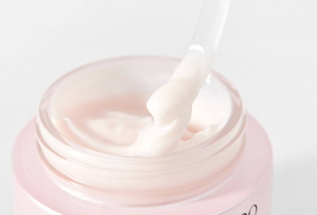 Shiseido Gel-cream evens out skin tone White lucent