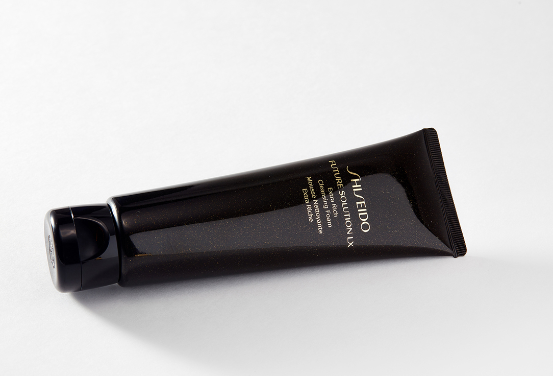 Shiseido Extra Rich Cleansing Foam Future solution lx