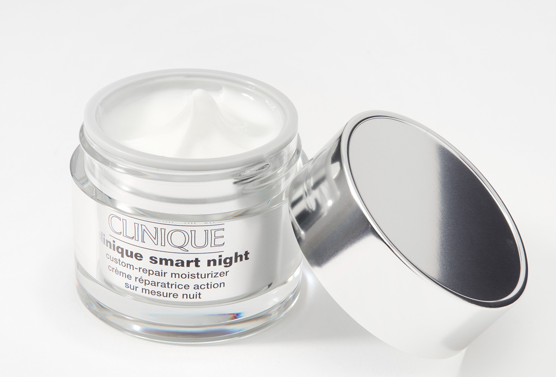 Clinique Moisturizing night cream for combination and prone to dry skin  Smart Night