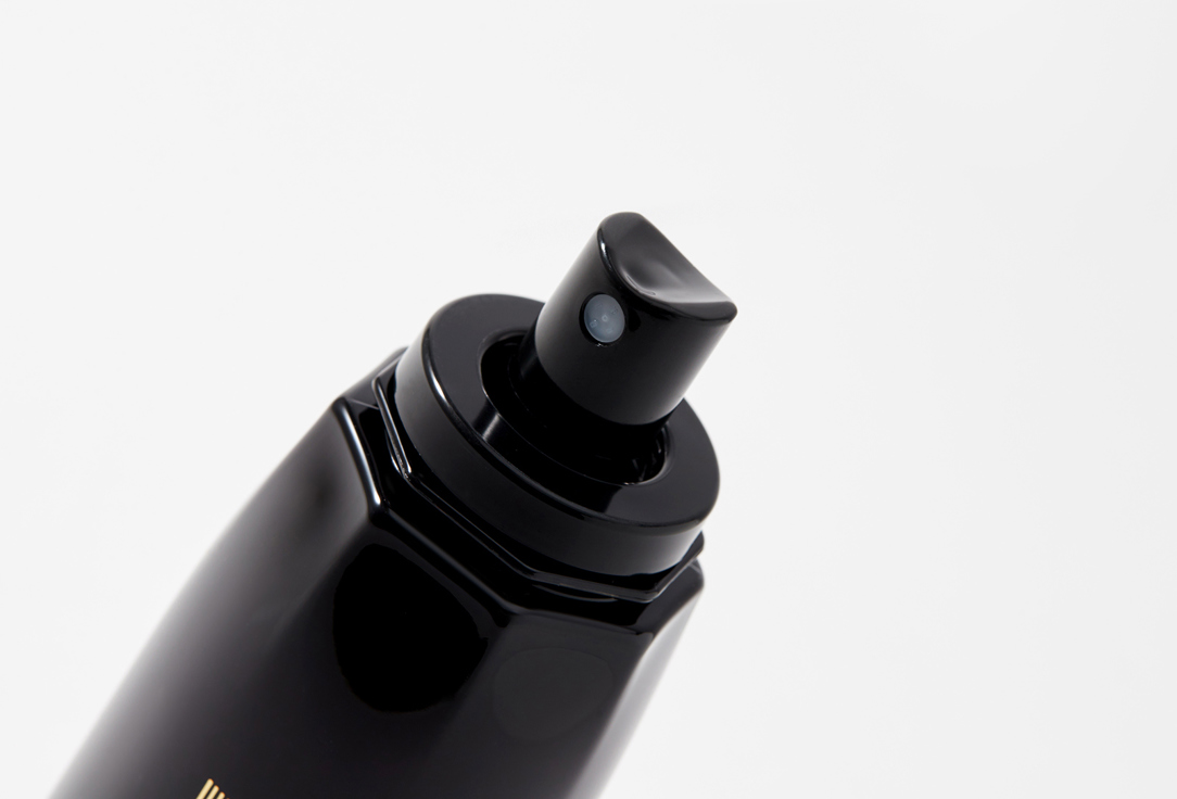 Oribe Universal Protection Hair Spray Invisible Defense