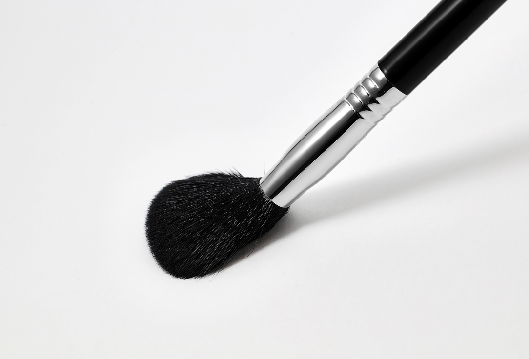 SIGMA BEAUTY POWDER & BLUSH BRUSH F10