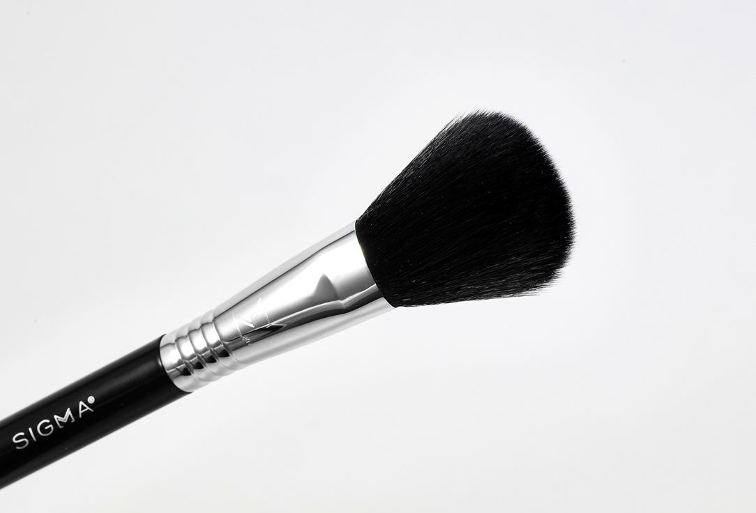 SIGMA BEAUTY POWDER & BLUSH BRUSH F10