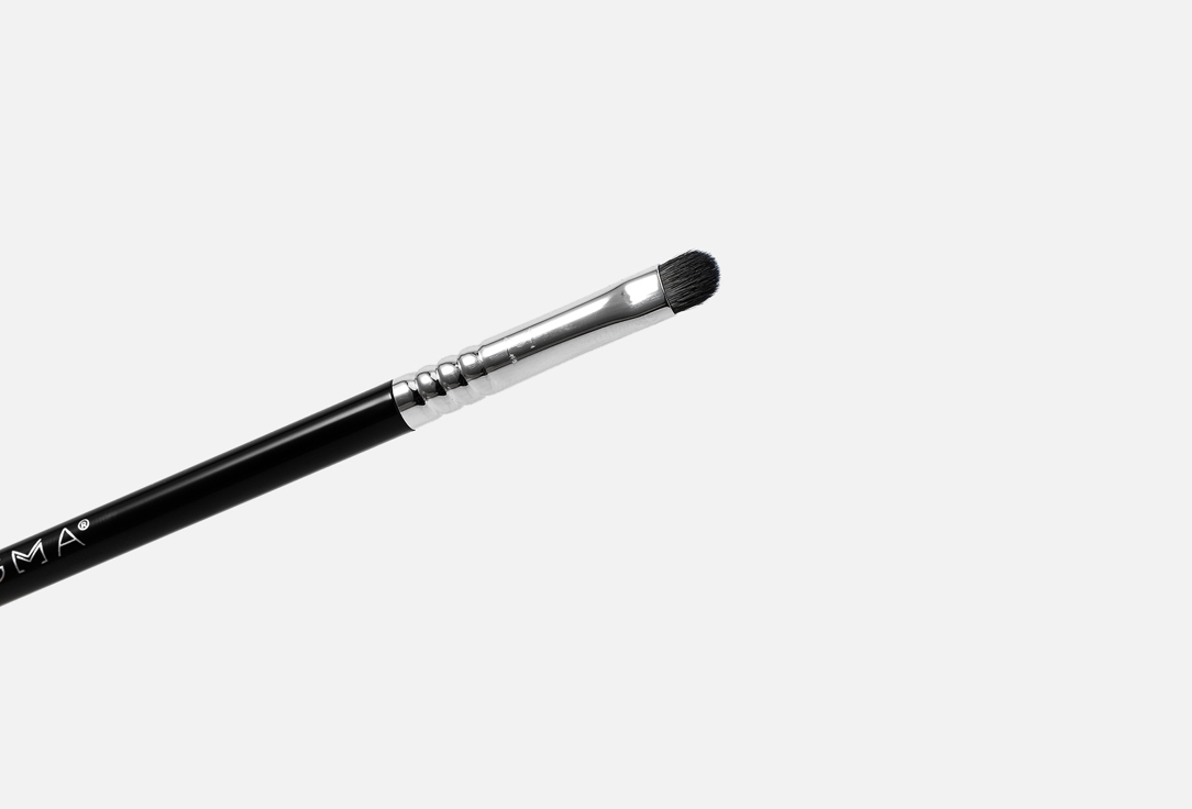 SIGMA BEAUTY SMUDGE BRUSH E21