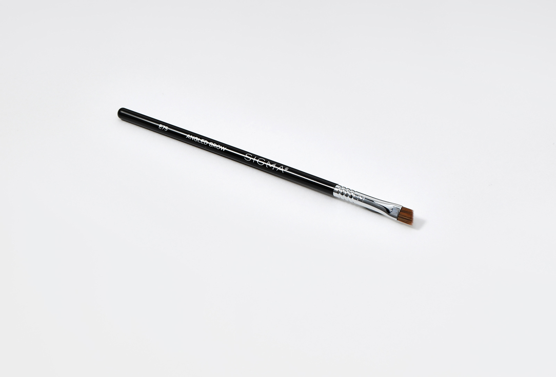 SIGMA BEAUTY ANGLED BROW BRUSH E75