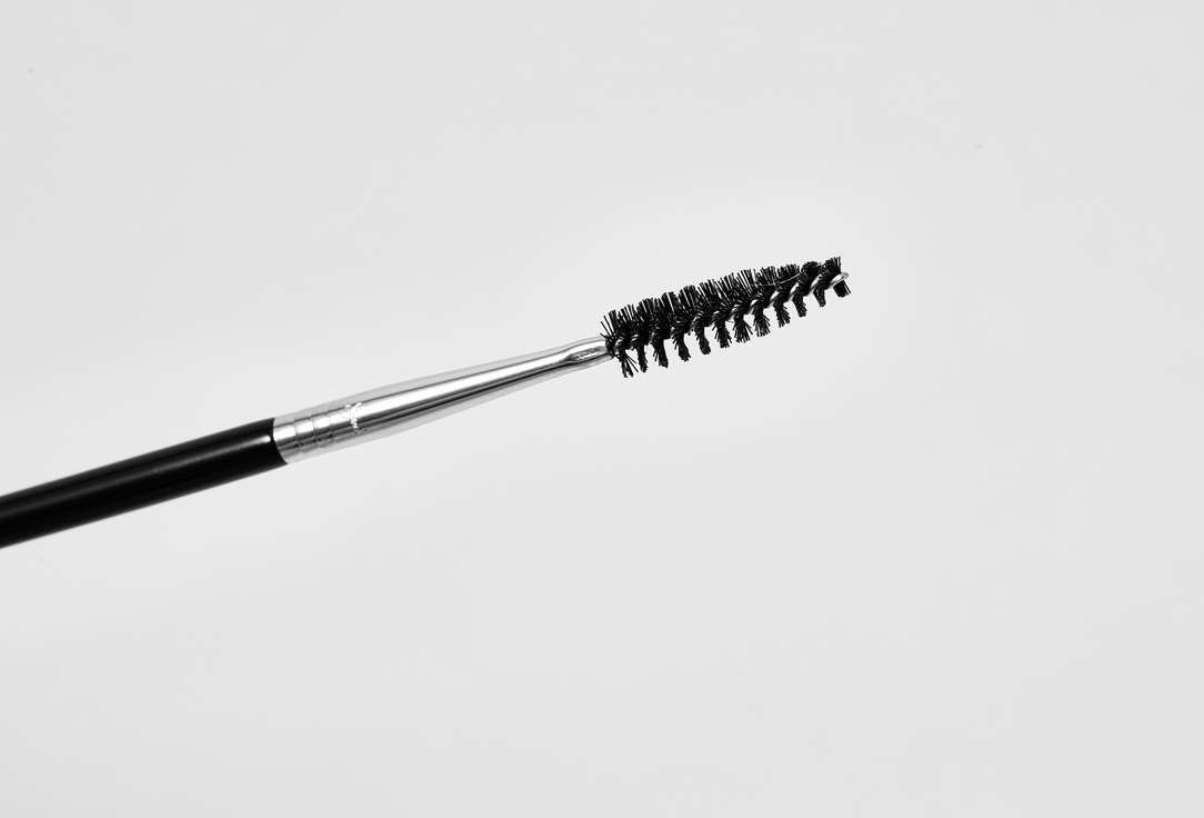 SIGMA BEAUTY BROW AND LASH BRUSH E80