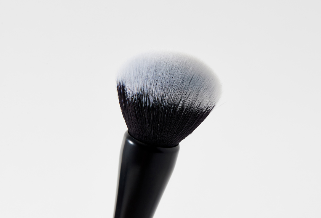 IsaDora Makeup brush Powder