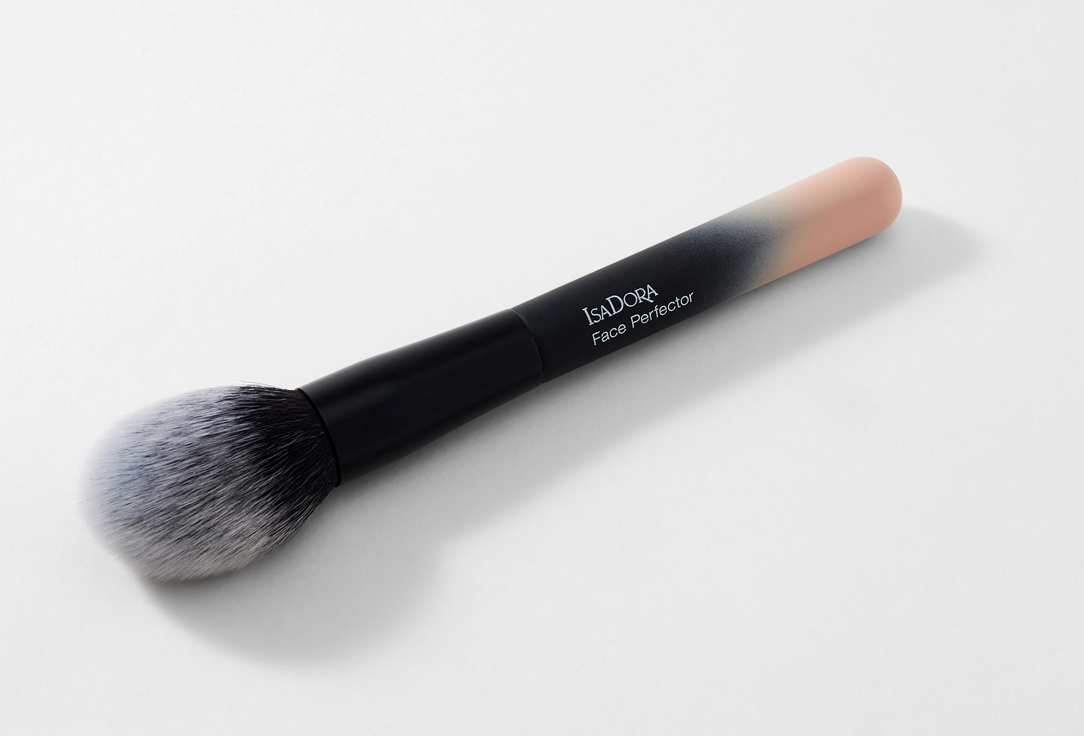 IsaDora Bronzing and contouring brush Face Perfector