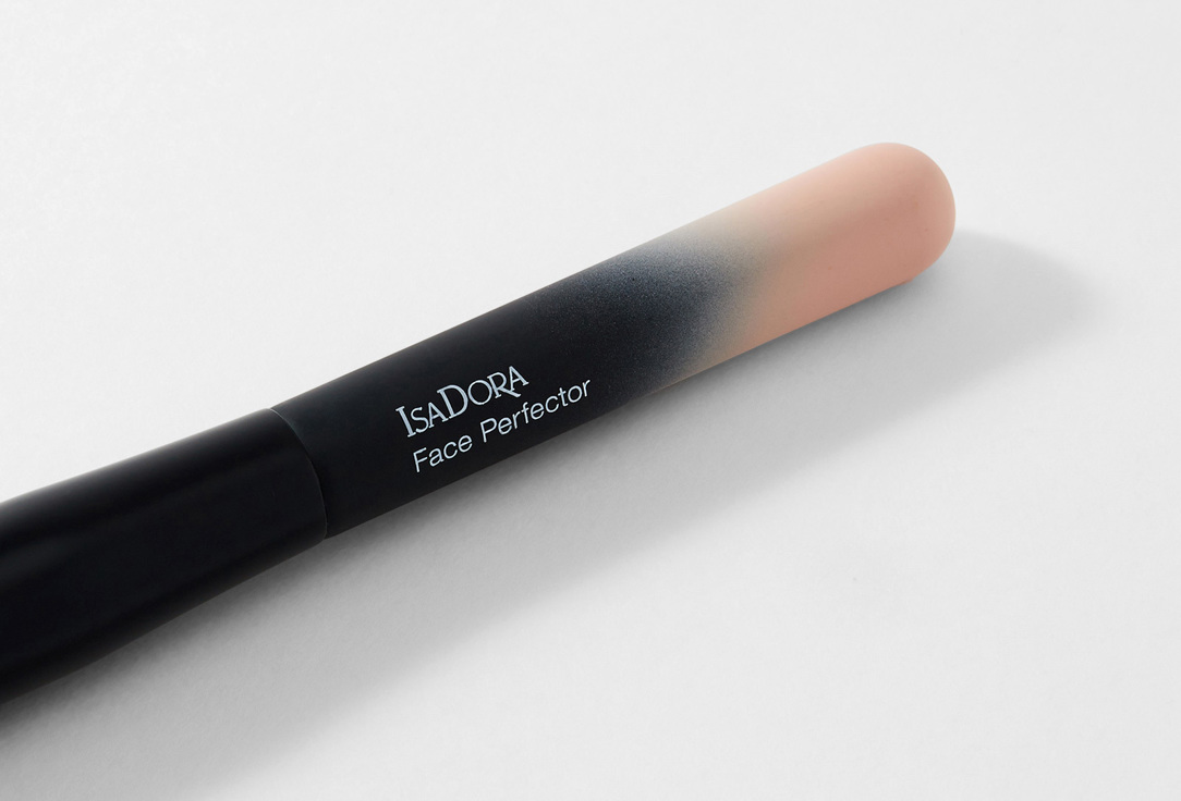 IsaDora Bronzing and contouring brush Face Perfector