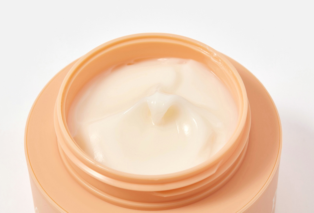 7DAYS Revitalizing Face Cream With Panthenol Peach Velvet