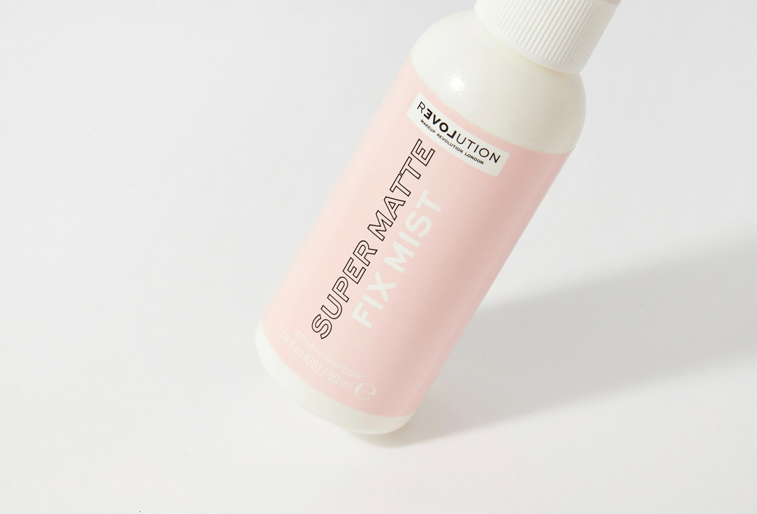 RELOVE REVOLUTION Makeup fixing spray Super Matte