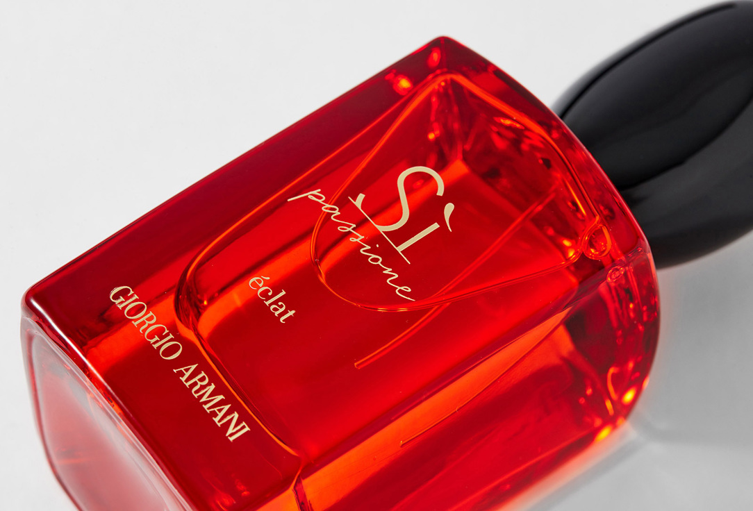 Armani Eau de parfum Si Passione Eclat