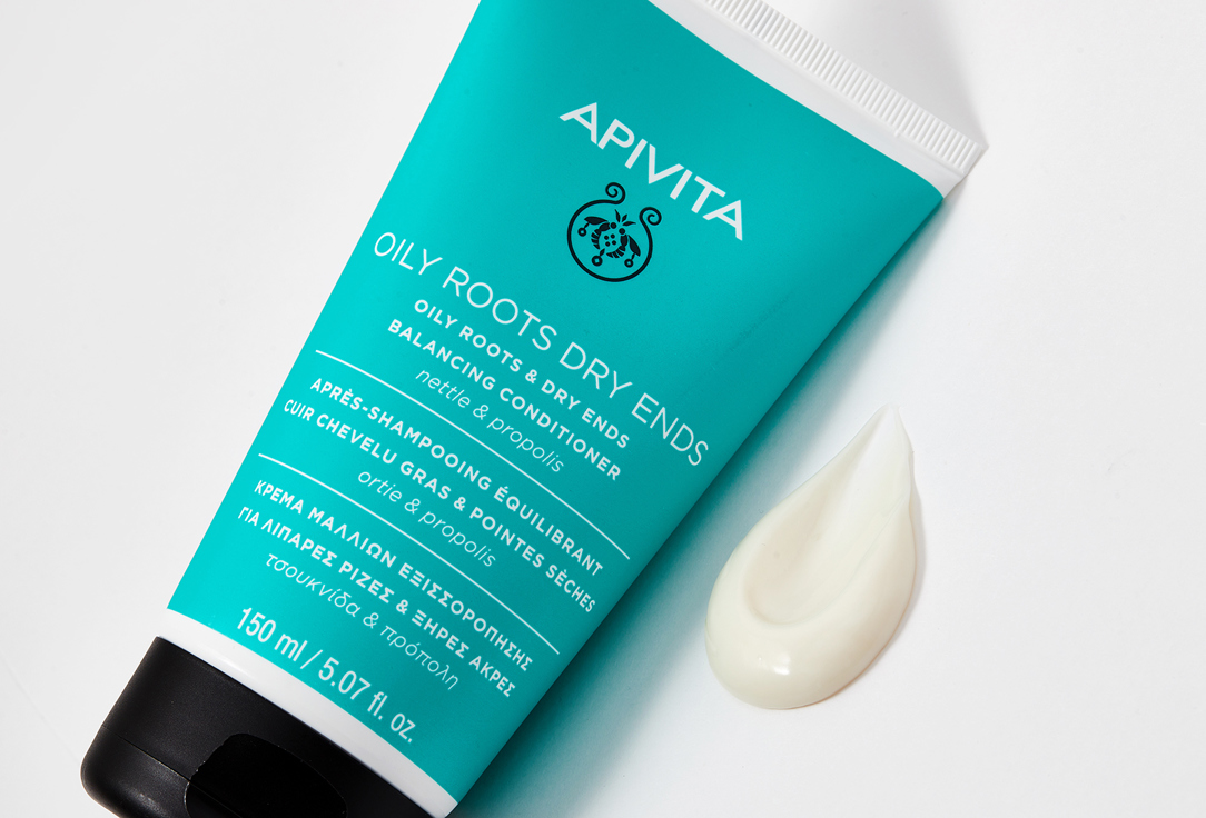 APIVITA Oily roots & dry ends balancing conditioner Nettle & propolis