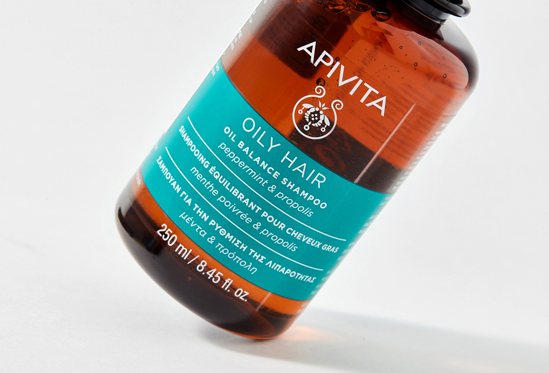 APIVITA Oil balance shampoo Peppermint & propolis