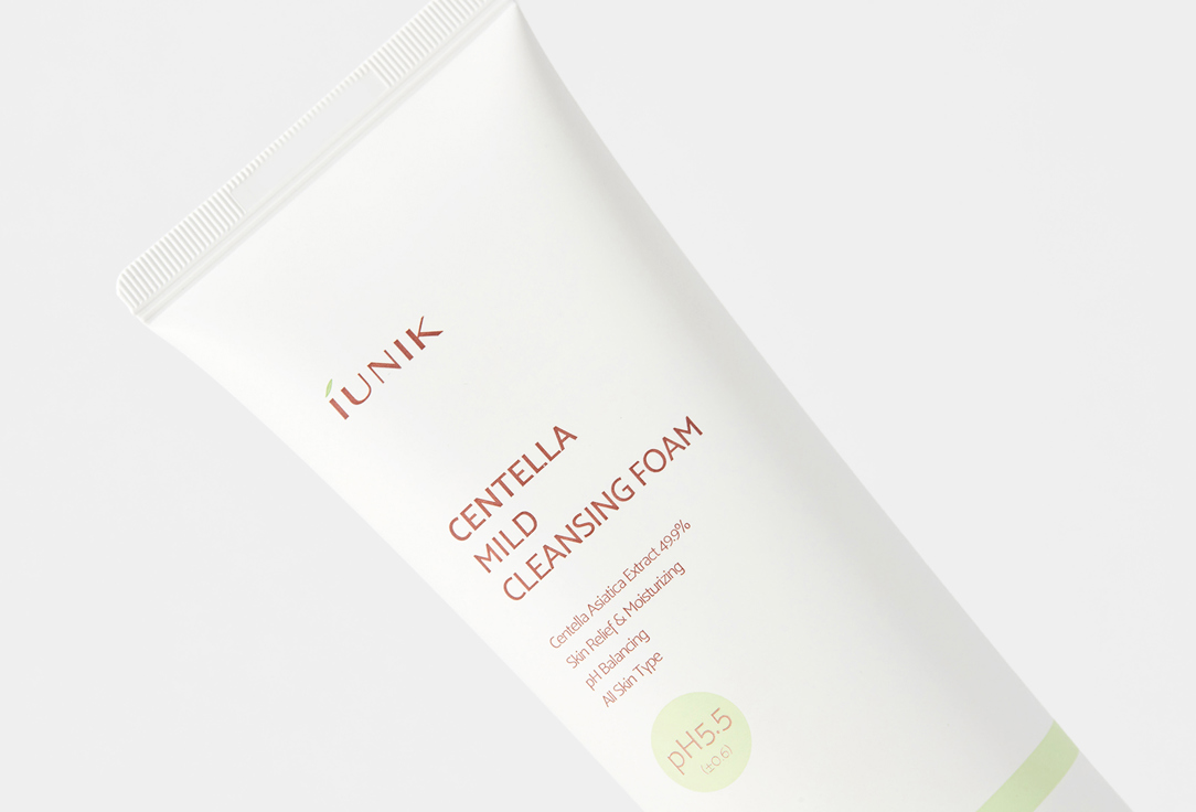 iUNIK Mild cleansing foam Centella