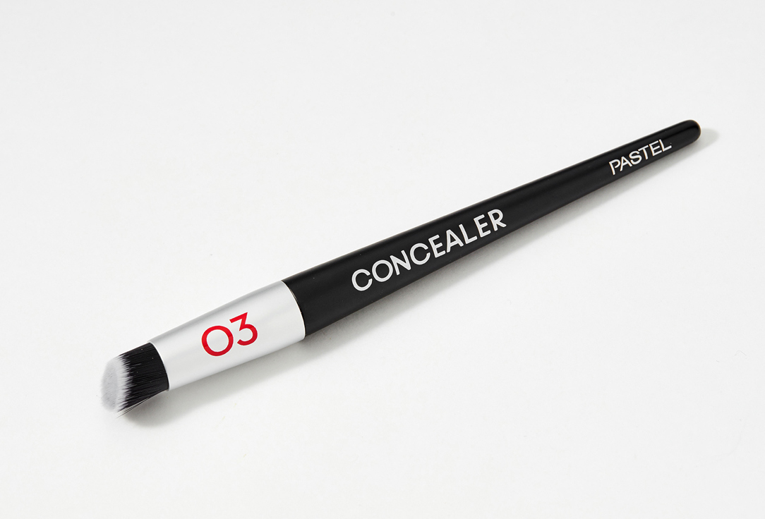 Pastel Cosmetics Concealer brush Natural coverage