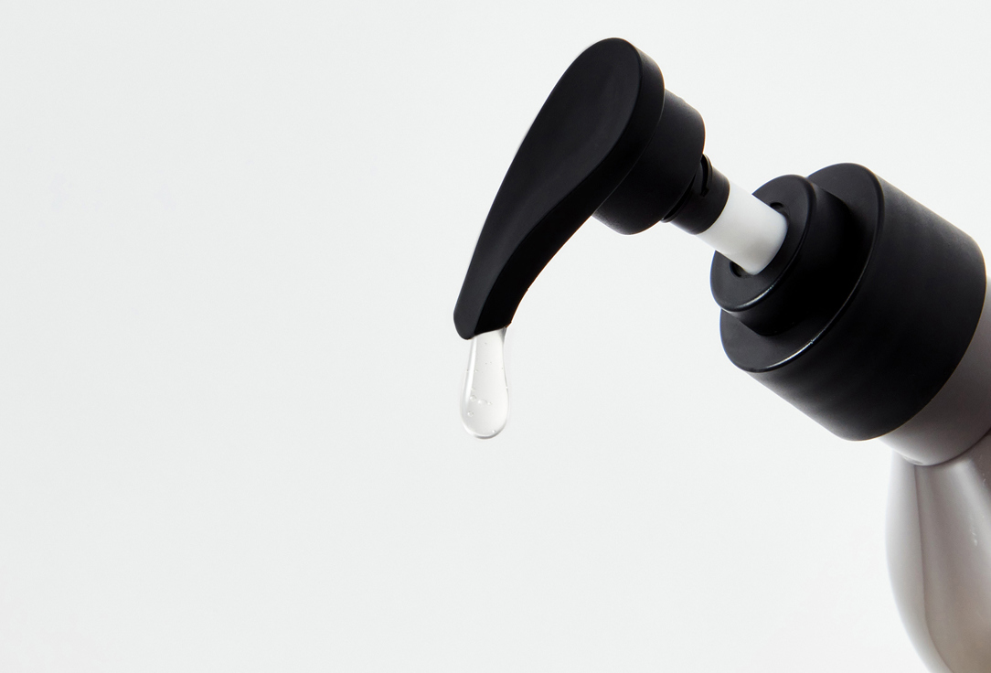 OKOLO Deeply repairing shampoo for super-soft shine Repairworks Strength Wash