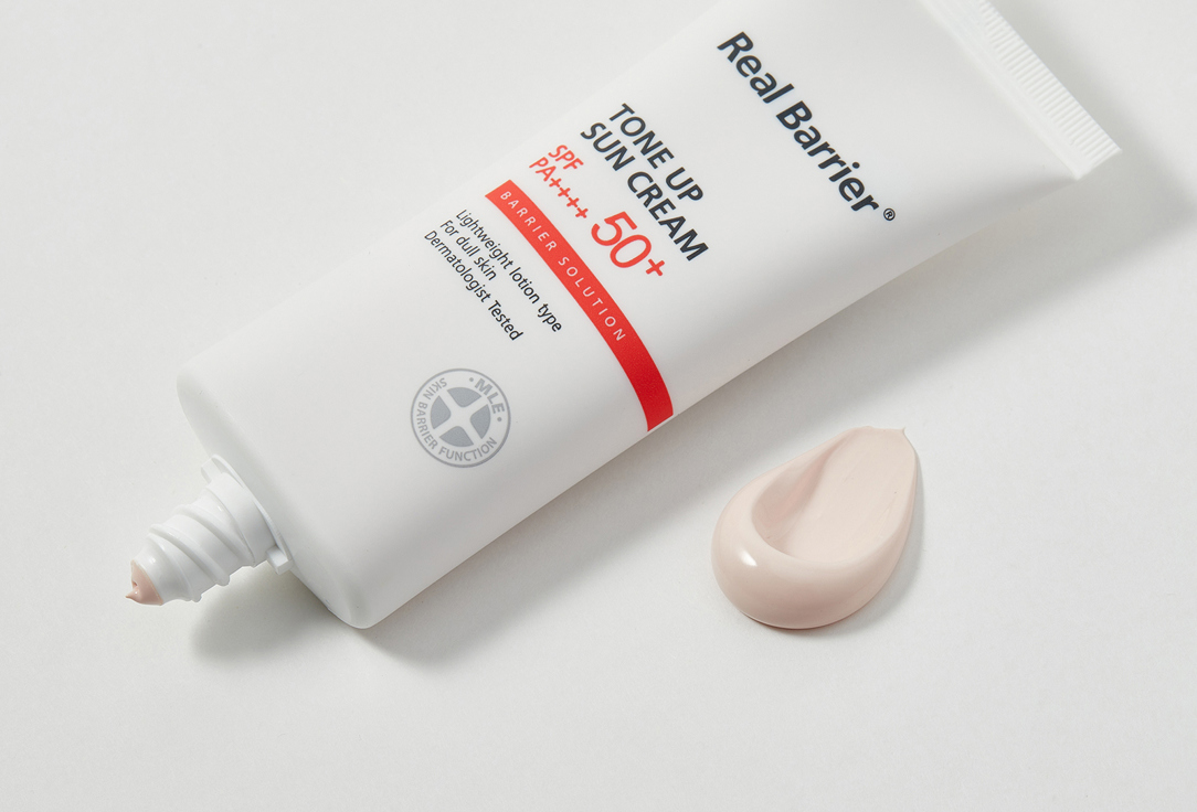 Real Barrier Sunscreen For Face SPF50+ PA++++ Tone Up