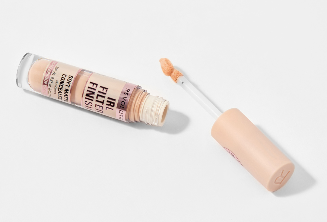 MakeUp Revolution Long-lasting Liquid Concealer Irl Filter Finish