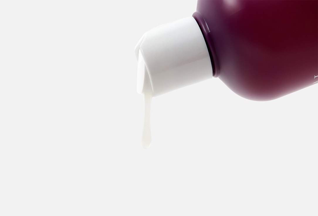 RATED GREEN Hydrating & Color Protecting Shampoo REAL PRUNE Cold Pressed & Upcycled Prune Oil