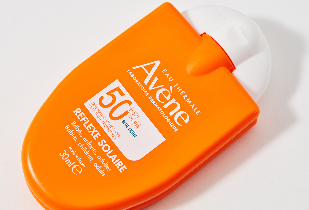 EAU THERMALE AVENE Face & Body Sunscreen SPF50+ Réflexe solaire