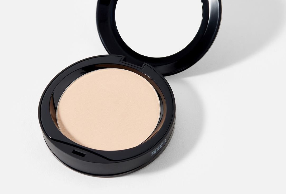 Radiant Professional Make-Up Compact Powder Perfect Finish Compact Powder, T. 01 Porcelain Perfect Finish Compact Powder