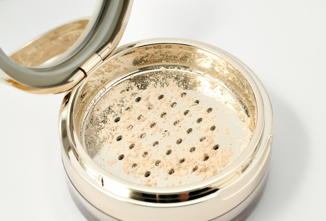 DR IRENA ERIS Face Powder Illuminating Loose