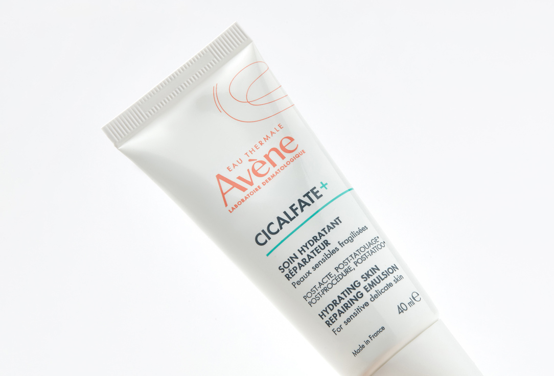 EAU THERMALE AVENE Moisturizing & Repairing Emulsion Cicalfate+