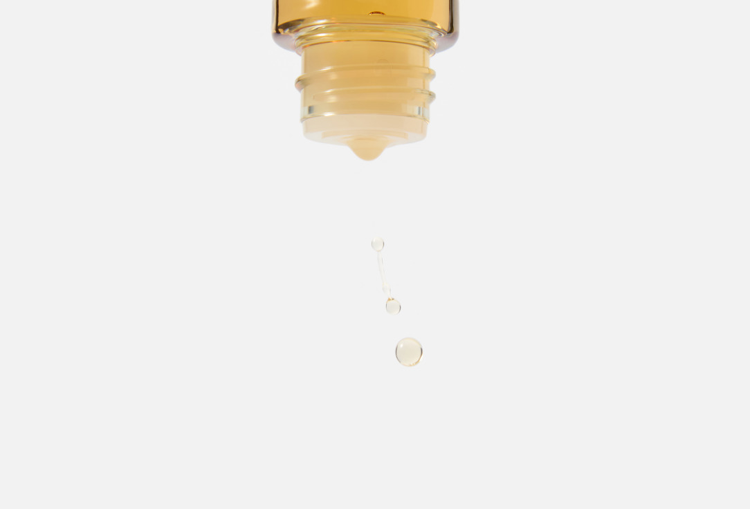 I'M FROM Soothing & Clarifying Face Essence MUGWORT ESSENCE