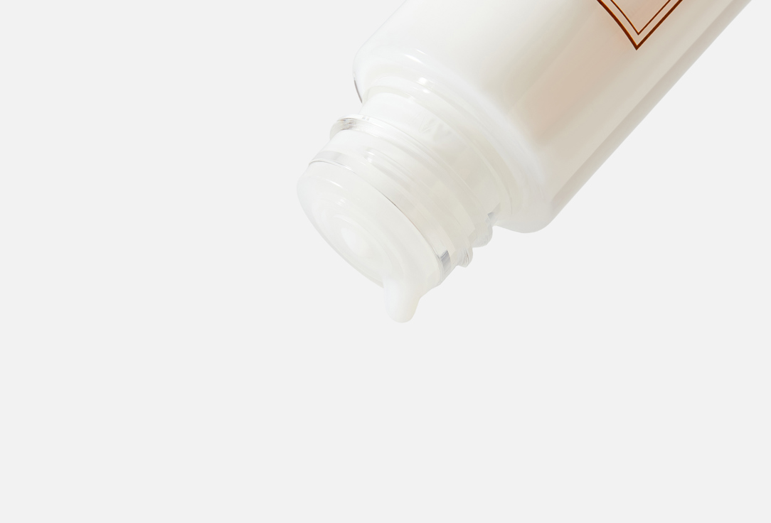 I'M FROM Radiance-Boosting Hydrating Toner RICE TONER