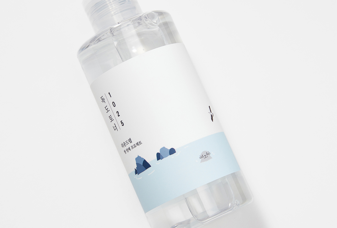 Round Lab Hydrating and exfoliating face toner 1025 Dokdo