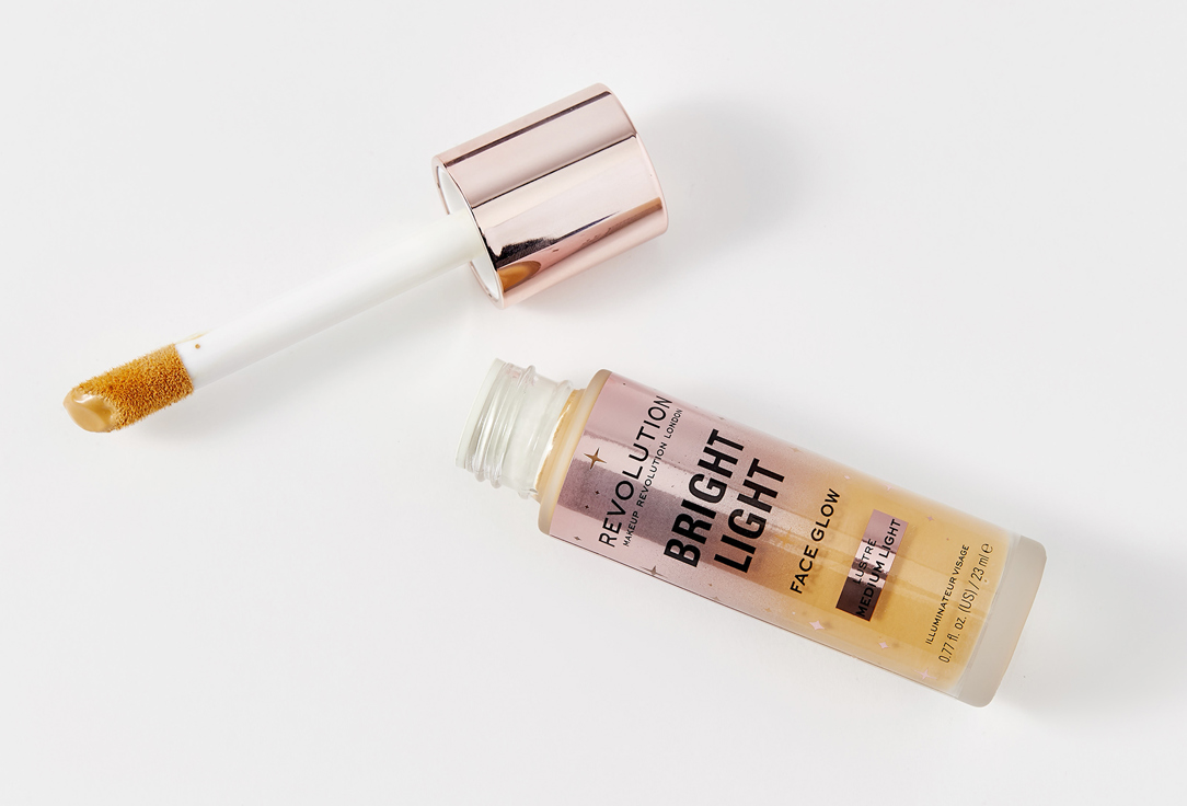 MakeUp Revolution Illuminating Face tint 4-in-1 Bright Light