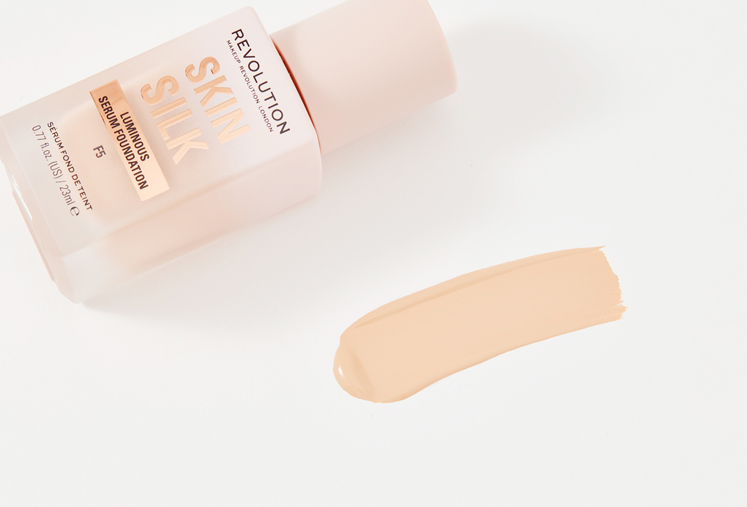 MakeUp Revolution Satin Liquid Serum-Foundation Skin Silk