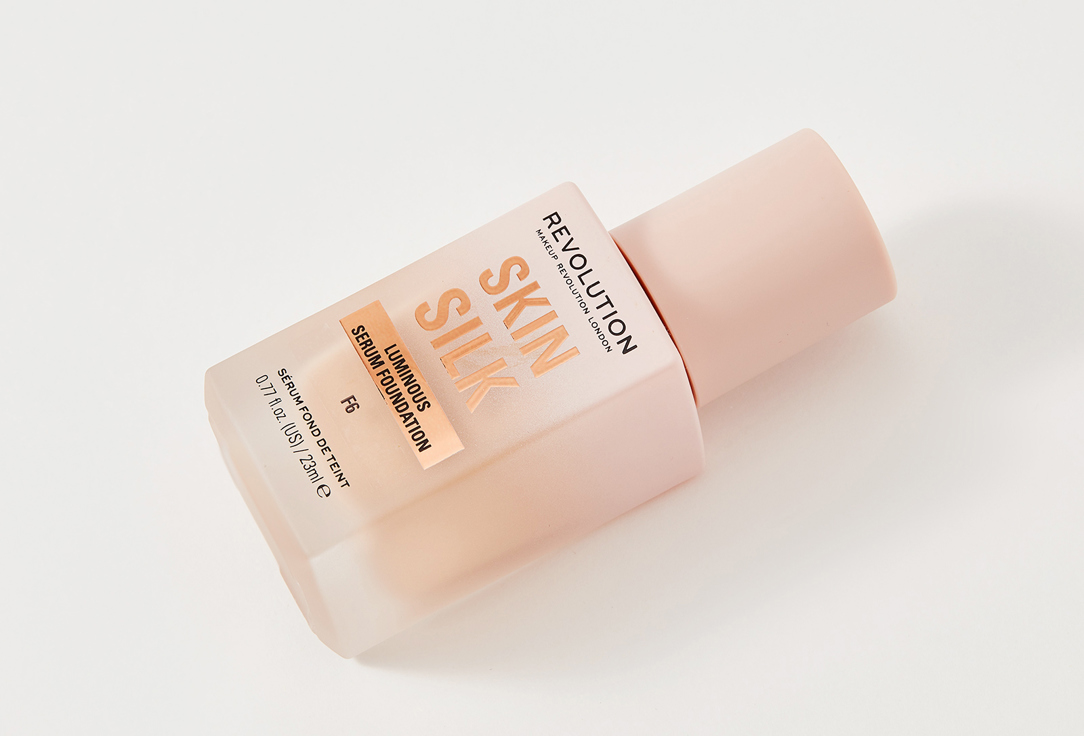 MakeUp Revolution Satin Liquid Serum-Foundation Skin Silk