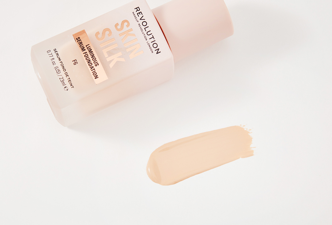 MakeUp Revolution Satin Liquid Serum-Foundation Skin Silk