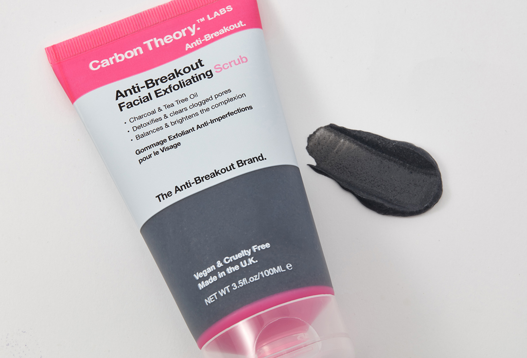 CARBON THEORY Exfloiating & Smoothing Face Scrub Anti-Breakout