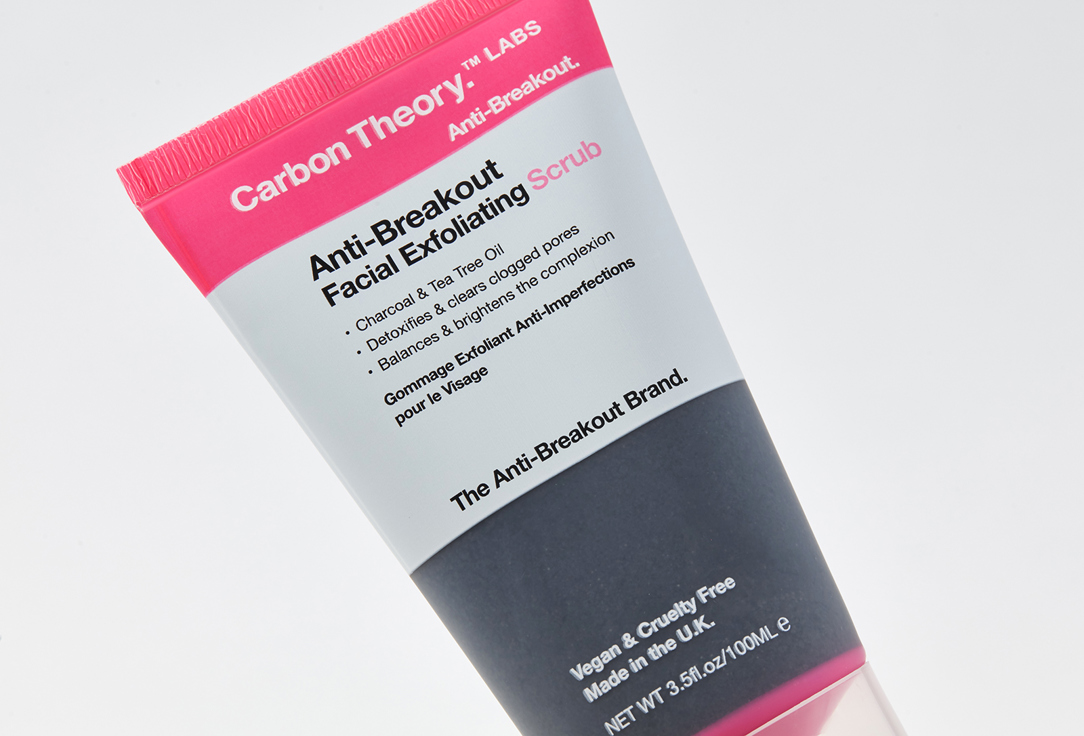 CARBON THEORY Face Exfoliating Scrub Anti-Breakout