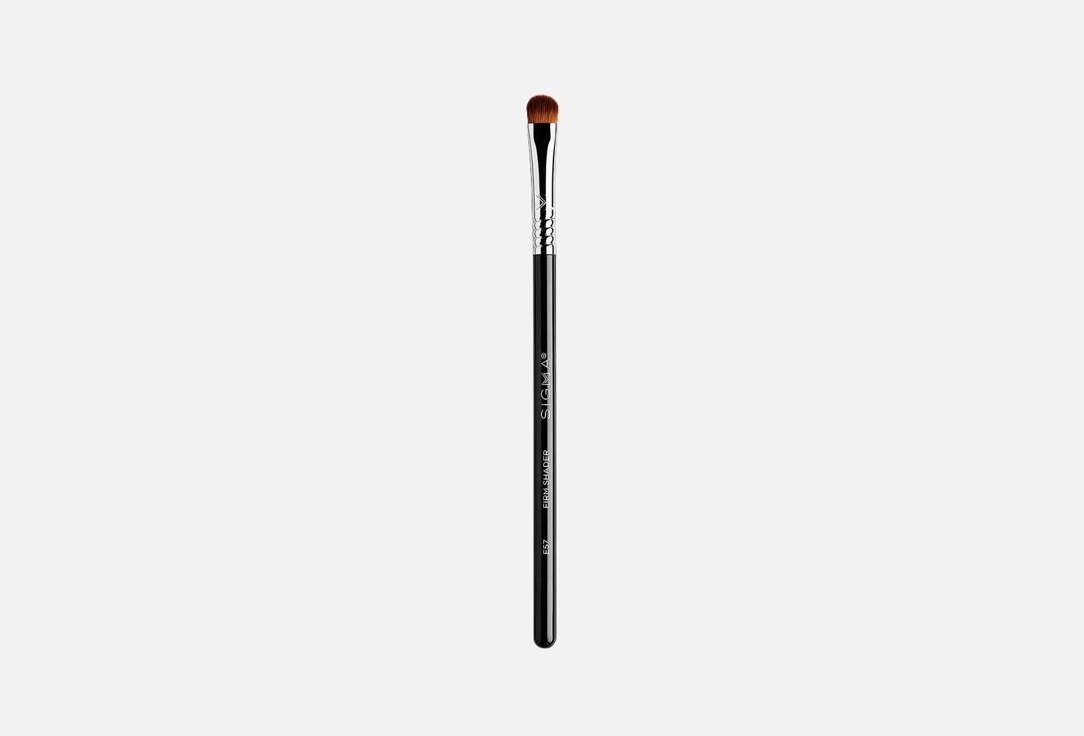 SIGMA BEAUTY FIRM SHADER BRUSH E57