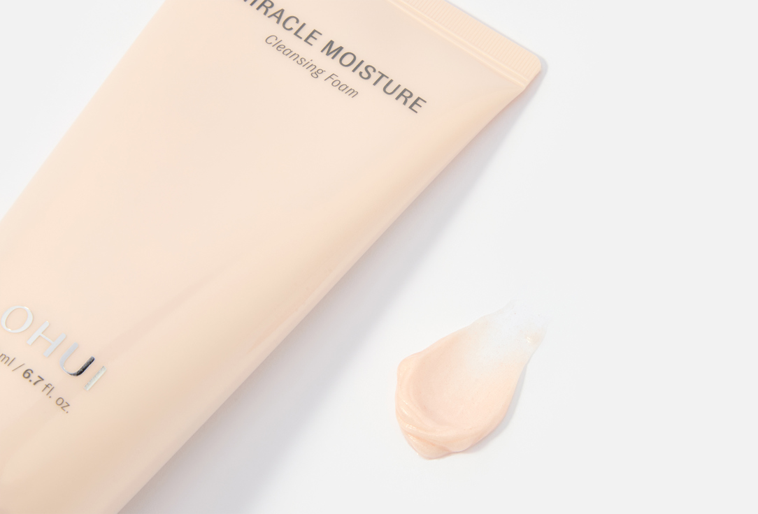 OHUI Moisturizing face Cleansing Foam Miracle moisture 200 ml OHUI Moisturizing face Cleansing Foam Miracle moisture