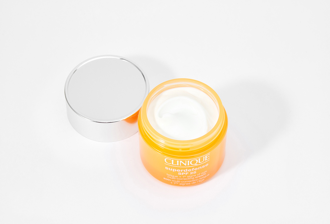 Clinique Moisturizing Face Cream for oily skin SPF25 Superdefense