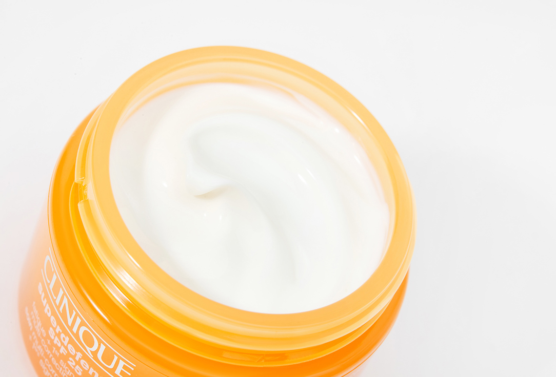 Clinique Face Cream SPF25 Superdefense