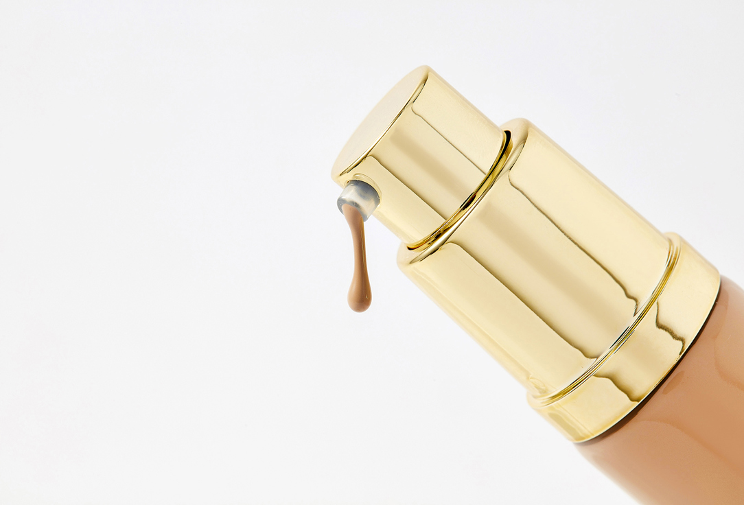 Estée Lauder Moisturizing foundation SPF 45 Futurist hydra rescue