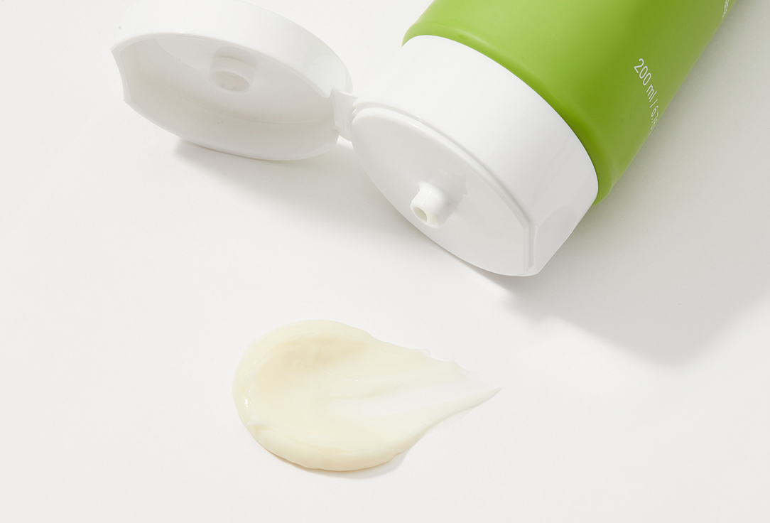 RATED GREEN Exfoliating Scalp Scrub Cold Pressed Avocado Nourishing Scalp Pack Banana