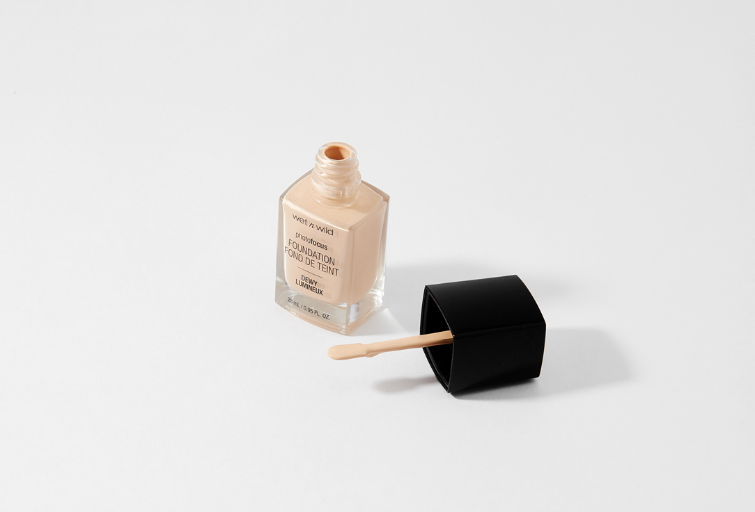 Wet n Wild Concealer Photo Focus Dewy Foundation