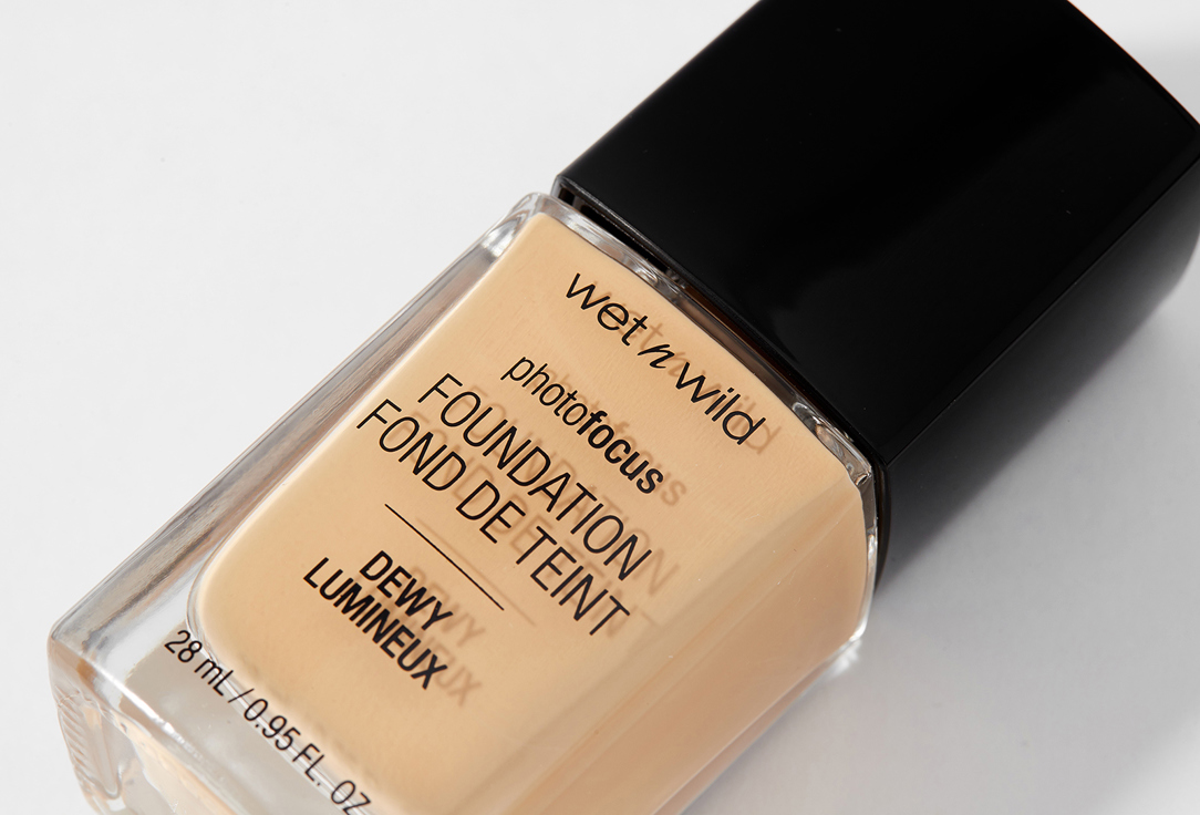 Wet n Wild Concealer Photo Focus Dewy Foundation