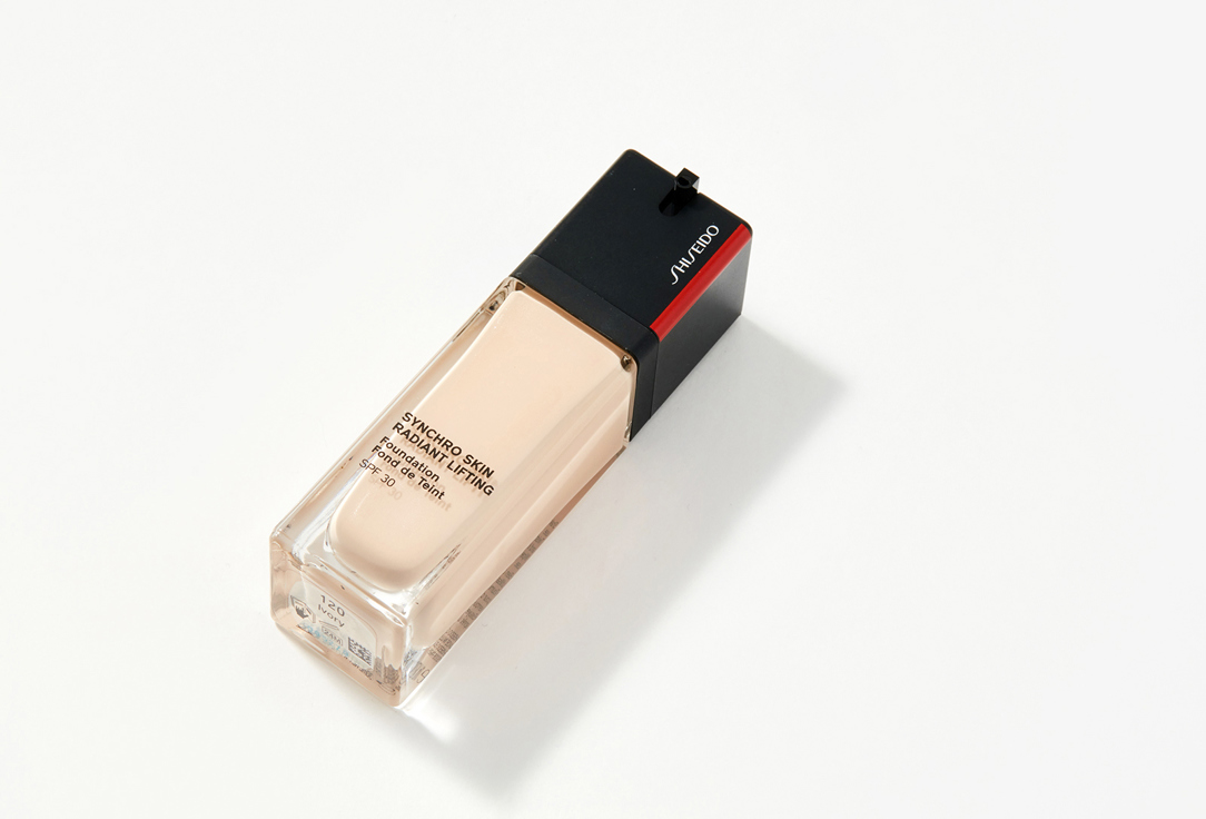 Shiseido Radiant Liftin Face Foundation SPF 30  Synchro