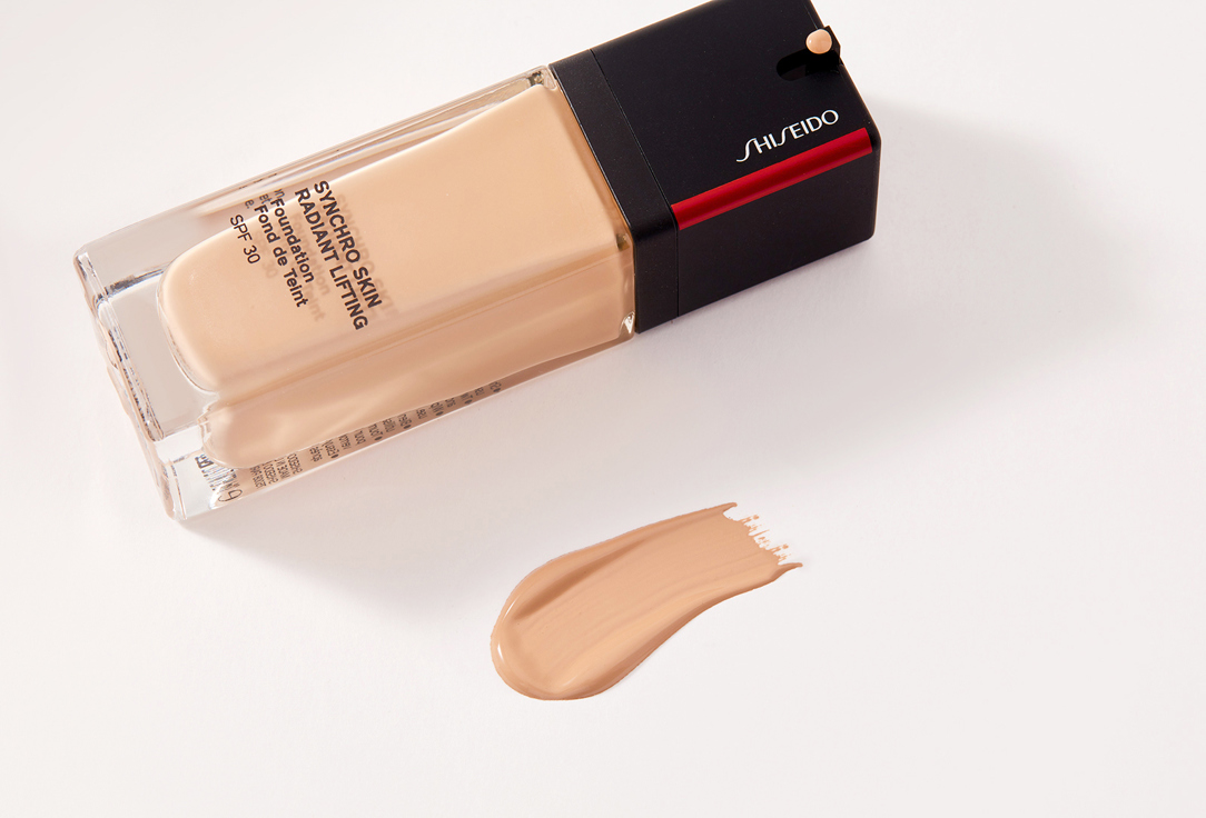 Shiseido Radiant Liftin Face Foundation SPF 30  Synchro