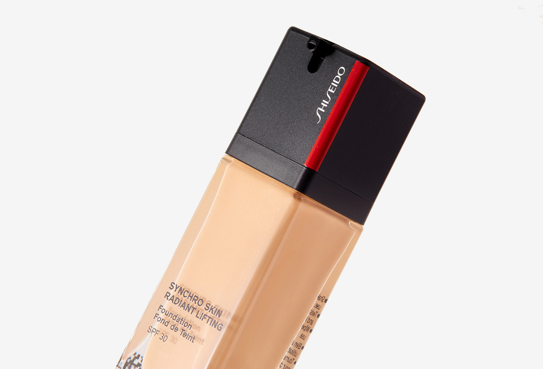 Shiseido Radiant Liftin Face Foundation SPF 30  Synchro